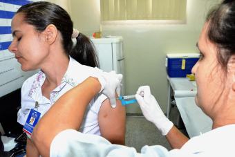Unidades de Saúde têm horário especial de vacinação contra a gripe