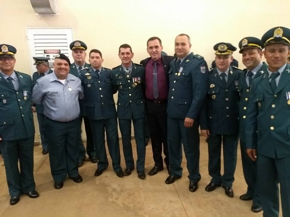 Militares três-lagoenses são homenageados com Medalha Tiradentes Militares três-lagoenses são homenageados com Medalha Tiradentes