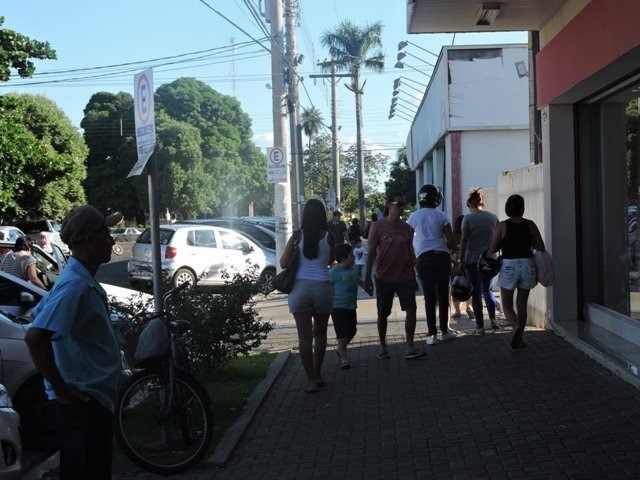 Confira o que abre e o que fecha em Três Lagoas durante o dia do trabalho