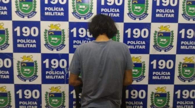 Após beber e usar drogas, homem é preso pela Força Tática