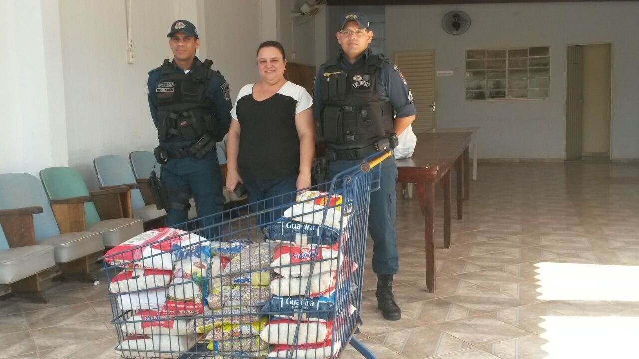 Polícia Militar realiza doação de alimentos para instituição de Três Lagoas Polícia Militar realiza doação de alimentos para instituição de Três Lagoas