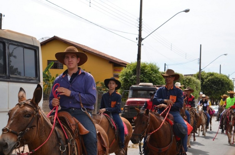 18ª Cavalgada Sul-Mato-Grossense em Três Lagoas atraiu grande número de comitivas