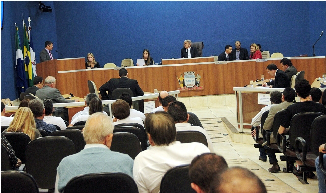 Câmara volta a realizar sessões nesta terça-feira 