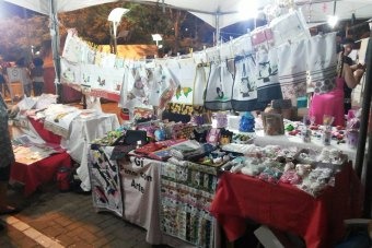 Artesãos de Três Lagoas expõem trabalhos em comemoração ao Dia das Mães Artesãos de Três Lagoas expõem trabalhos em comemoração ao Dia das Mães
