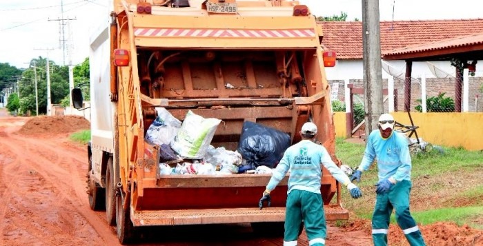 Dias de coleta de lixo residencial urbano são alterados e prefeitura suspende serviço para ranchos