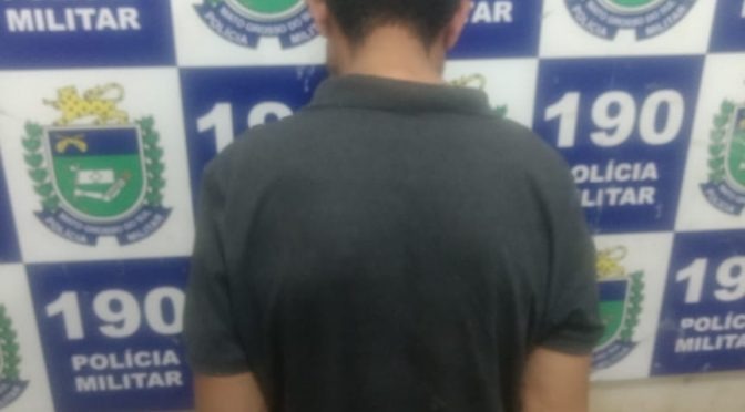 Homem é preso pela PM depois de tentativa de furto em Três Lagoas Homem é preso pela PM depois de tentativa de furto em Três Lagoas