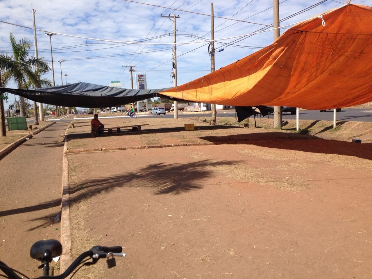 Manifestação dos caminhoneiros termina e motoristas acampados em Três Lagoas seguem viagem
