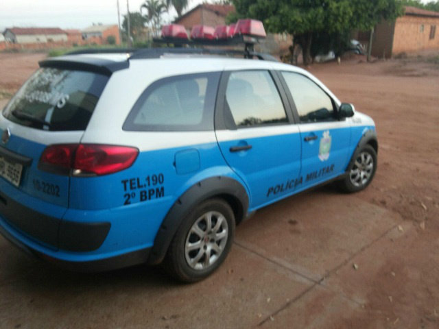 Comerciante do bairro Vila Haro é ameaçado com arma branca por cliente 