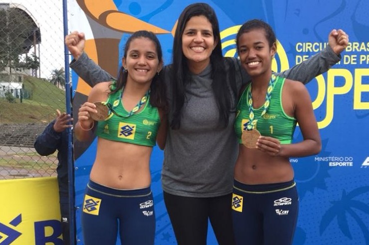 Representando MS, alunas da SEJUVEL conquistam 2º lugar no Brasileirão de vôlei de praia Representando MS, alunas da SEJUVEL conquistam 2º lugar no Brasileirão de vôlei de praia