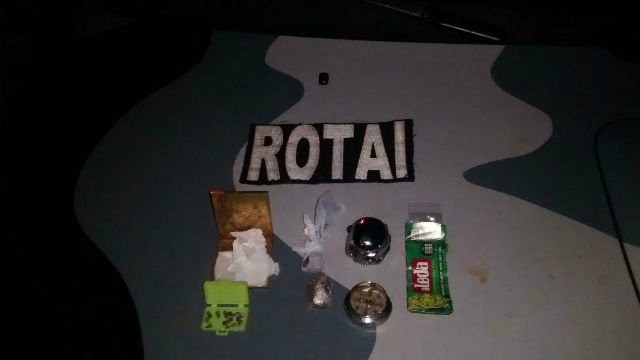 Ao atender chamado, ROTAI encontra droga em residência Ao atender chamado, ROTAI encontra droga em residência