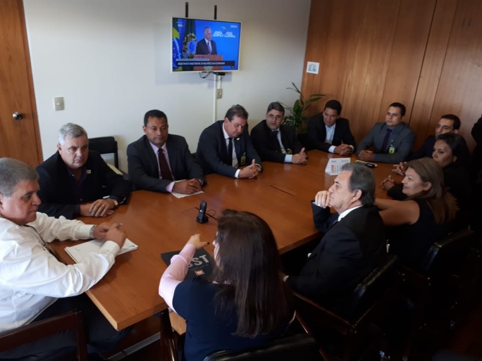 Prefeito de Três Lagoas garante em Brasília a liberação de R$ 5 milhões para a feira livre