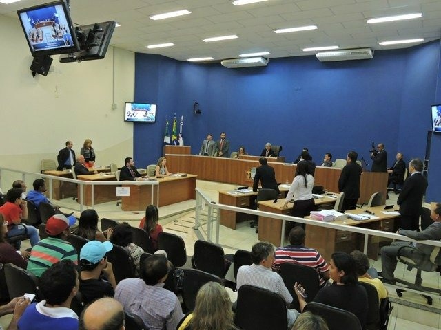 Projeto de doação de área para duas empresas deve ser aprovado no próximo mês Projeto de doação de área para duas empresas deve ser aprovado no próximo mês