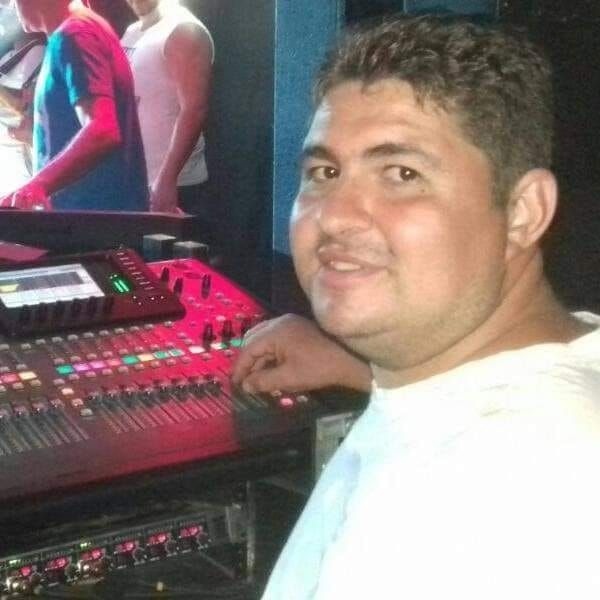 Morre Márcio Freitas; produtor de audiovisual em Três Lagoas Morre Márcio Freitas; produtor de audiovisual em Três Lagoas