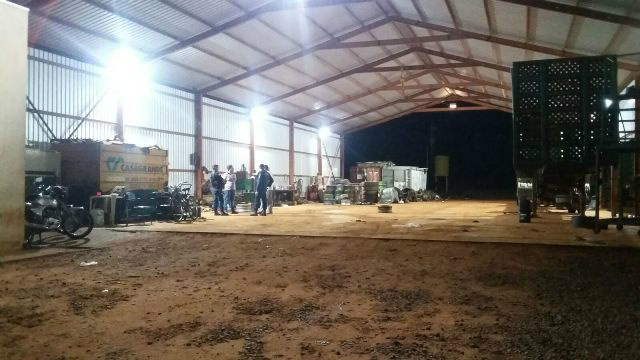 Quadrilha mantém segurança em cárcere privado durante roubo em transportadora Quadrilha mantém segurança em cárcere privado durante roubo em transportadora