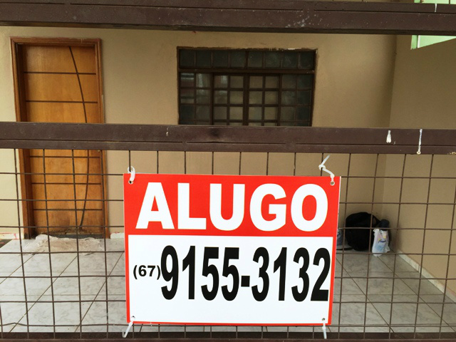 CLASSIFICADOS: Alugo casa no Santos Dumont II