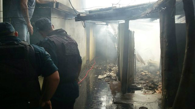 Idosa de 74 anos é acusada de ter incendiado condomínio no Santos Dumont 