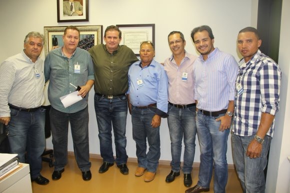 Eduardo Rocha discute melhorias em assentamentos de Bataguassu com superintendente do Incra Eduardo Rocha discute melhorias em assentamentos de Bataguassu com superintendente do Incra