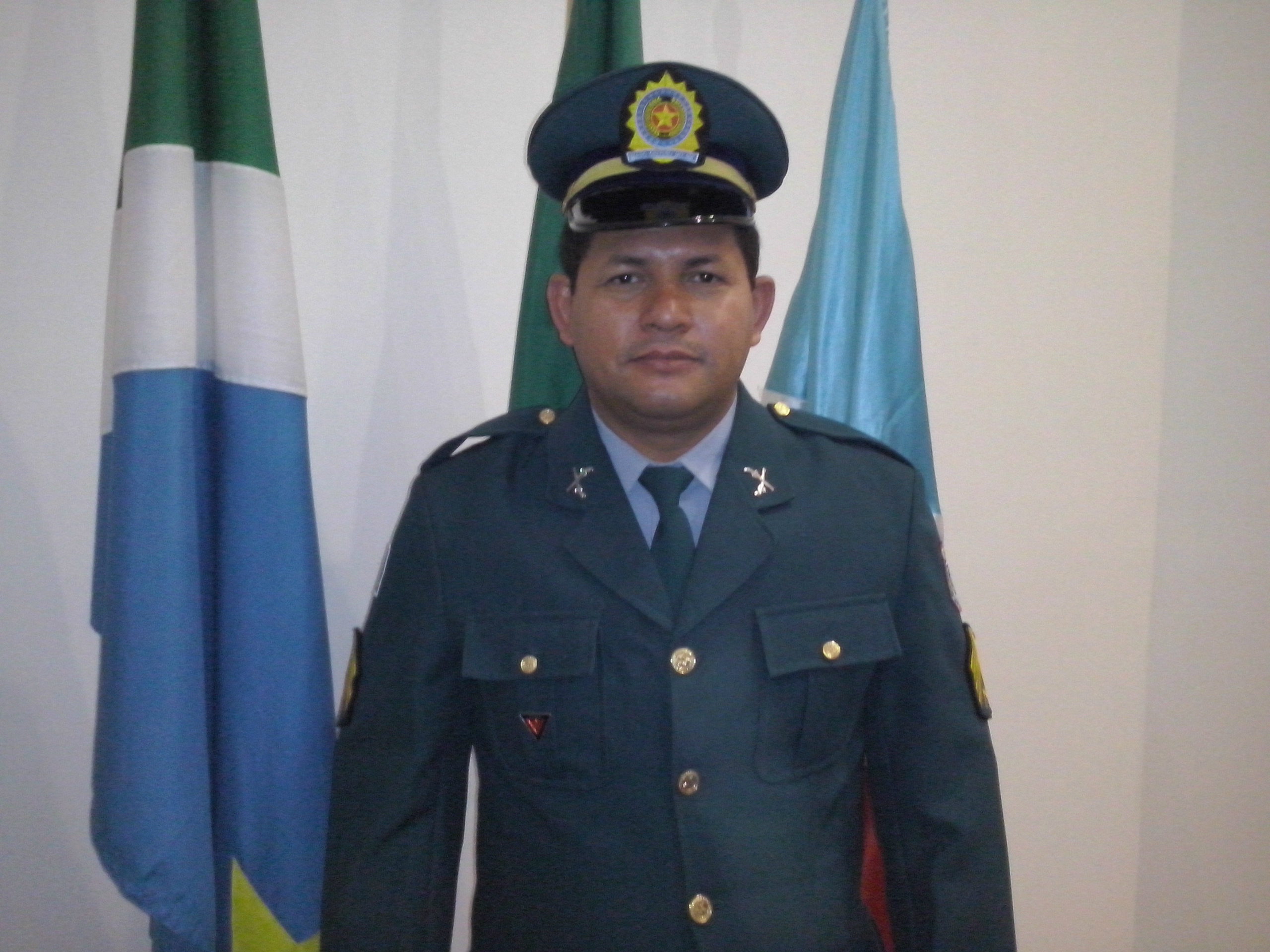 Mulher presa em ocorrência é condenada a pagar R$ 5 mil à policial militar Mulher presa em ocorrência é condenada a pagar R$ 5 mil à policial militar