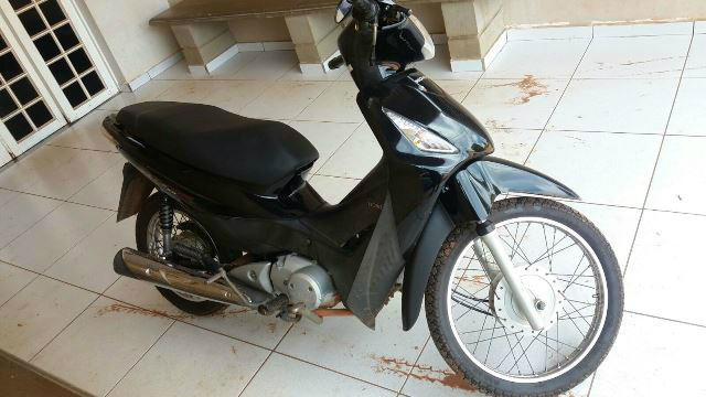 Moto furtada em setembro é abandonada no Cinturão Verde