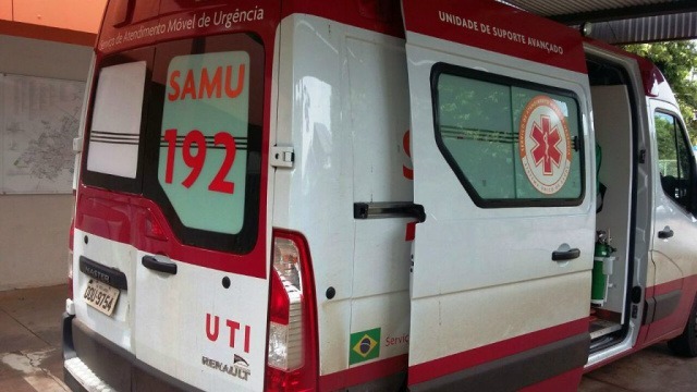 Após contratempo com SAMU, morador leva esposa para o hospital em seu próprio veículo