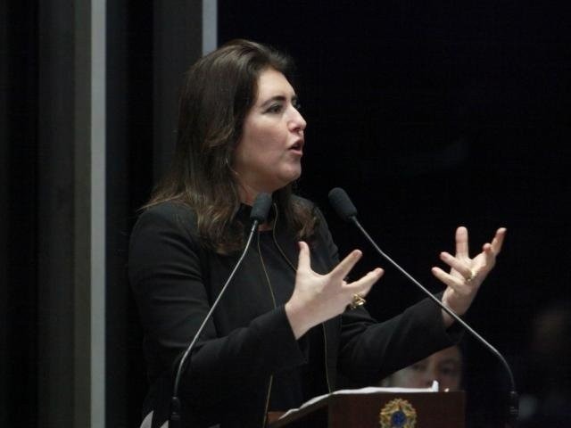 PMDB troca de candidato e decide lançar Simone Tebet ao governo de MS