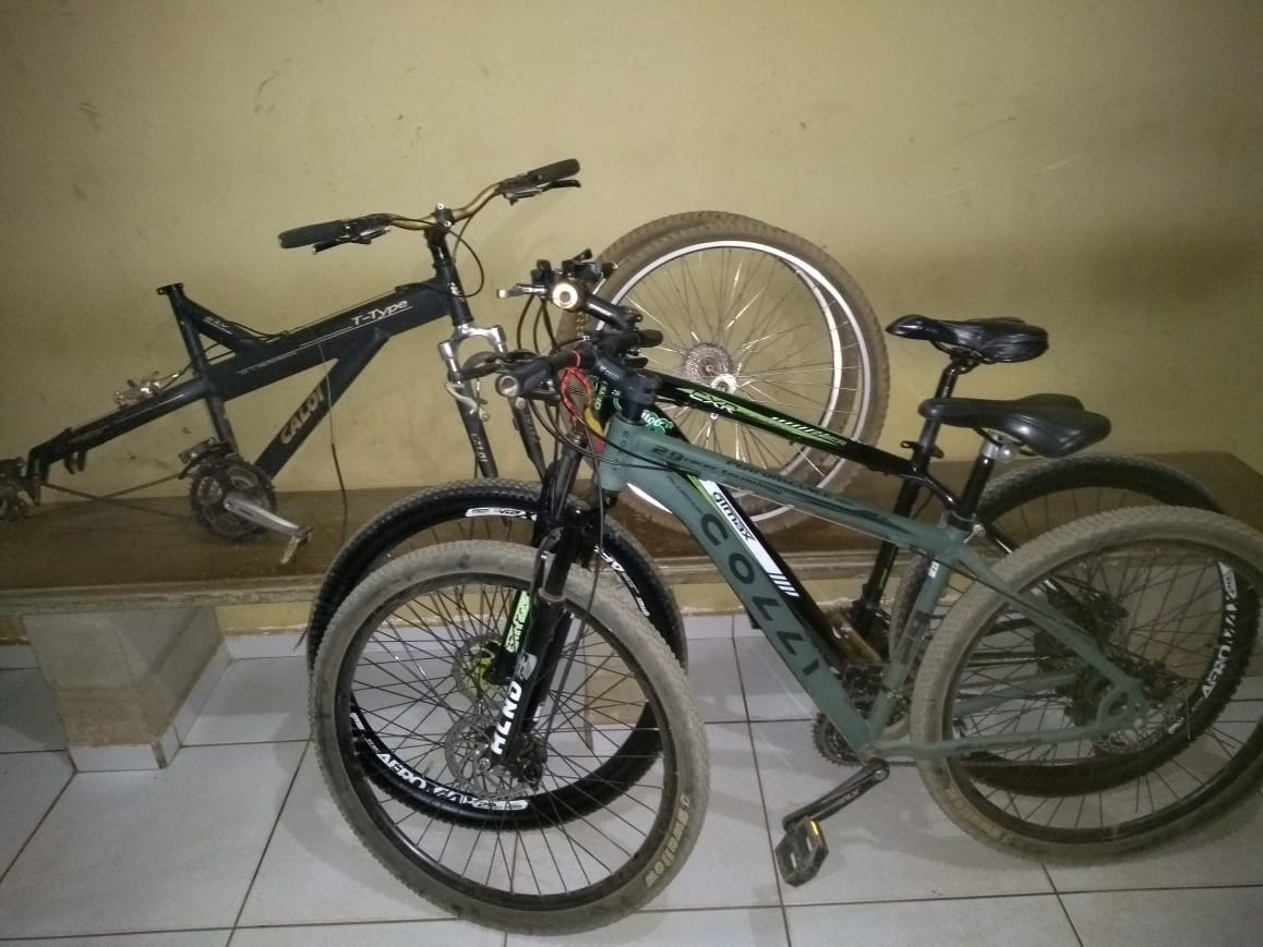 Vizinhos denunciam e jovem é preso em flagrante no Vila Haro
