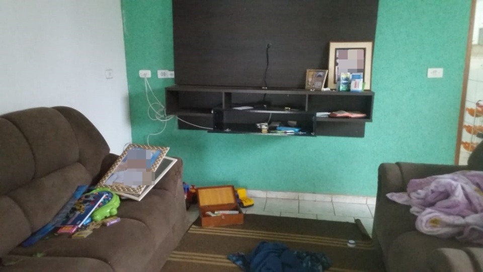 Residência é furtada e ladrões levam aparelhos eletrônicos e até brinquedos