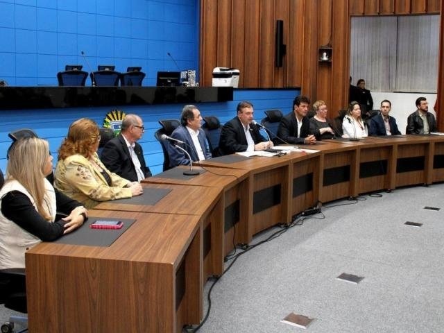 Lei proíbe novos cursos técnicos de saúde à distância em MS