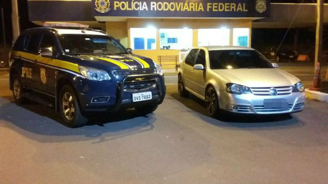 PRF recupera em Três Lagoas automóvel furtado e clonado no interior de São Paulo