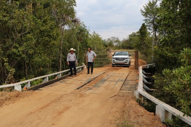 Estradas e pontes da zona rural passam por revitalizações Estradas e pontes da zona rural passam por revitalizações