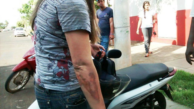 Motociclista sofre escoriações em acidente no Vila Nova