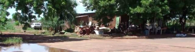 Depósito de material reciclado causa temor de dengue no bairro Vila Alegre Depósito de material reciclado causa temor de dengue no bairro Vila Alegre