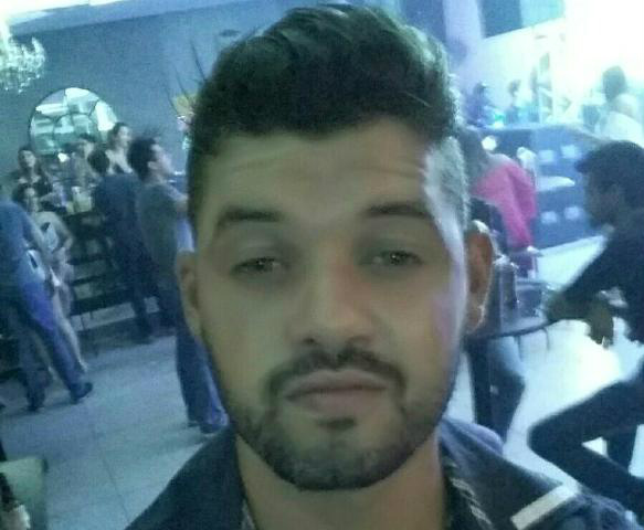 Segurança que sofreu grave acidente na volta do trabalho, sai da UTI e família diz que sua recuperação é um milagre Segurança que sofreu grave acidente na volta do trabalho, sai da UTI e família diz que sua recuperação é um milagre