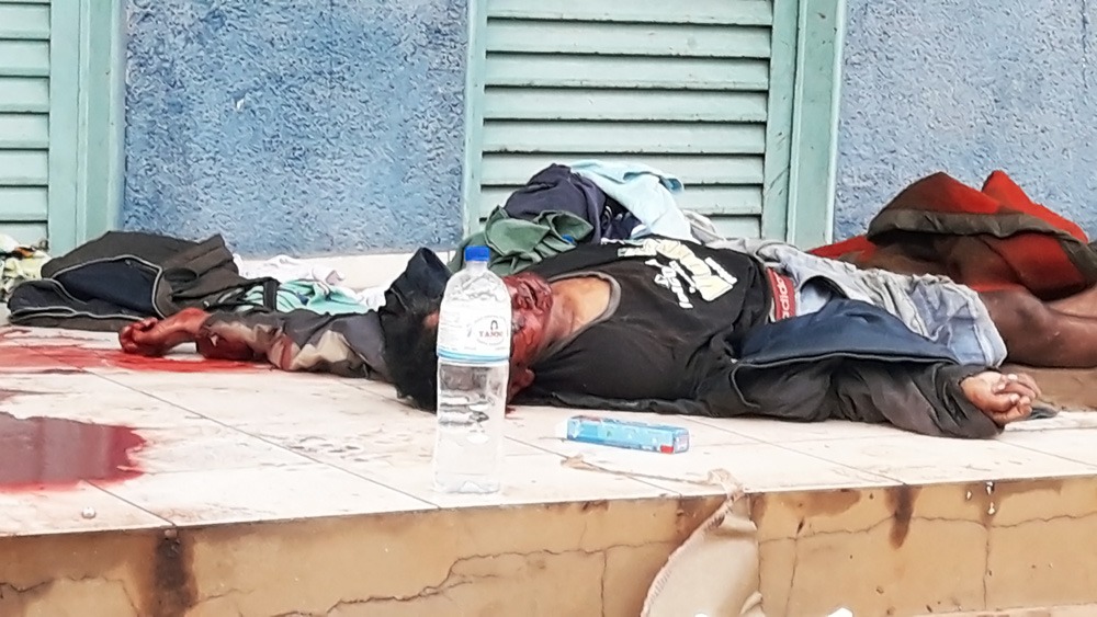 Sem-teto é assassinado na praça central de Andradina durante a madrugada
