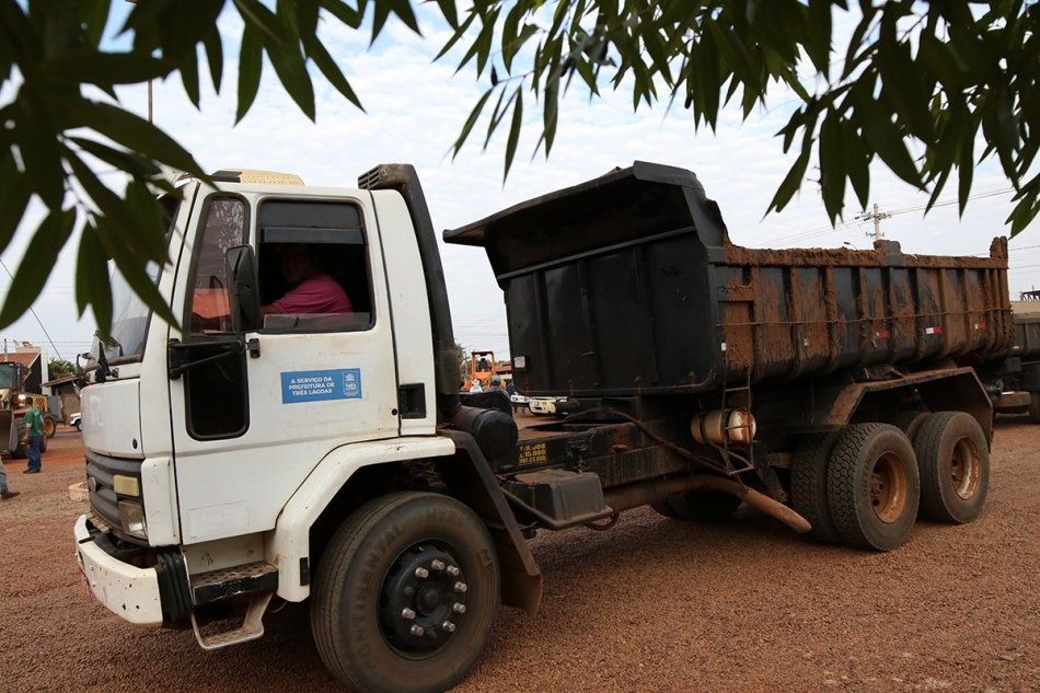 “Meu Bairro Limpo” segue para a 7ª etapa e já recolheu mais de 550 caminhões de lixo