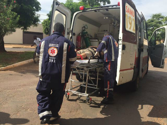 Atropelamento no bairro Santo André deixa idosa ferida Atropelamento no bairro Santo André deixa idosa ferida
