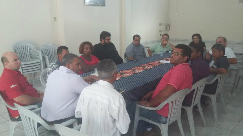 Sindicatos se unem e realizam reunião inédita em Três Lagoas Sindicatos se unem e realizam reunião inédita em Três Lagoas