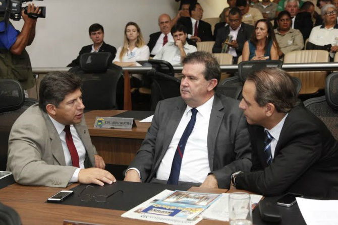 Deputado Eduardo Rocha ajuda a aprovar projeto em benefício dos agentes de saúde