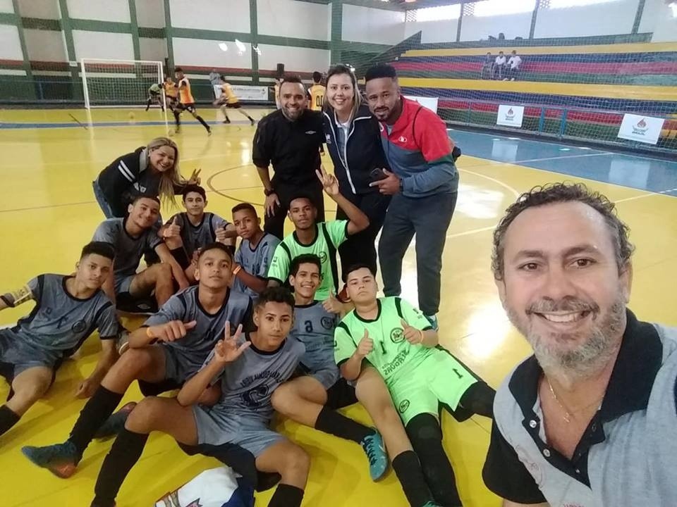 Escola Maria Eulália Vieira vence Sonora e irá disputar as finais do futsal dos JEMS contra Cassilândia Escola Maria Eulália Vieira vence Sonora e irá disputar as finais do futsal dos JEMS contra Cassilândia