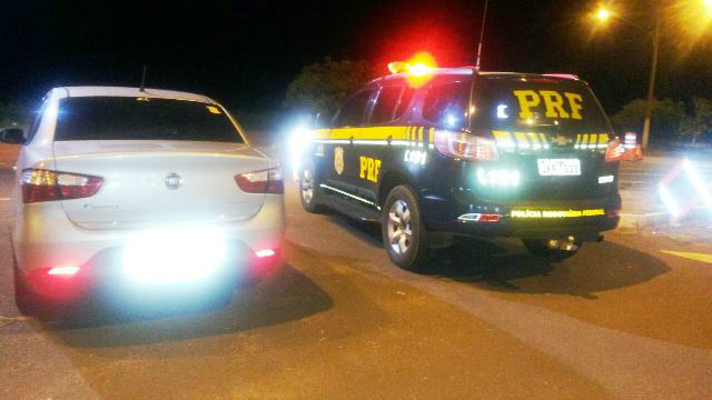 Pastor é preso com carro clonado que foi roubado em Goiânia