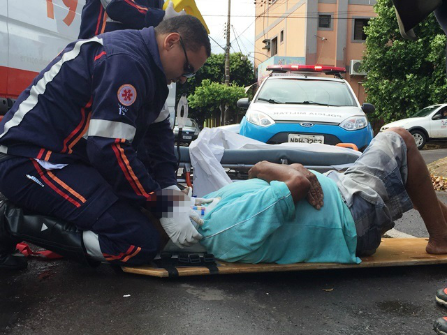 Idoso de 86 anos fica ferido em acidente no bairro Vila Nova 