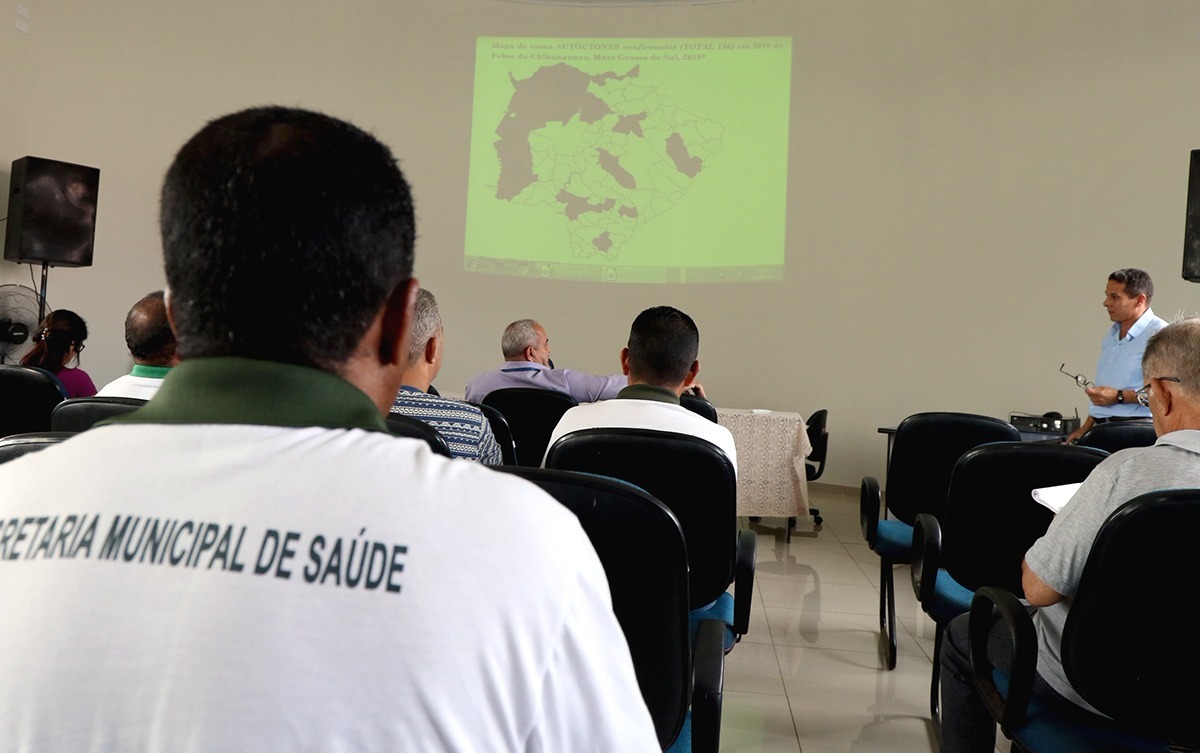 Membros do Comitê de Combate ao Aedes aegypti realizam reunião Membros do Comitê de Combate ao Aedes aegypti realizam reunião