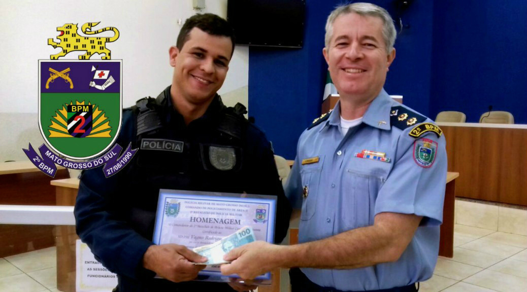 Comandante do 2º Batalhão premia Soldado destaque do mês de Maio Comandante do 2º Batalhão premia Soldado destaque do mês de Maio
