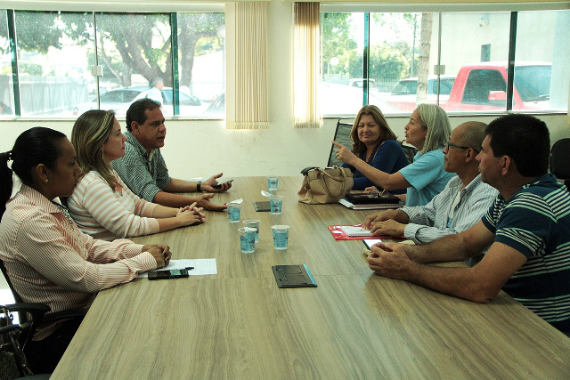 Vereadores se unem a Conselho Municipal para buscar melhorias na saúde em Três Lagoas Vereadores se unem a Conselho Municipal para buscar melhorias na saúde em Três Lagoas