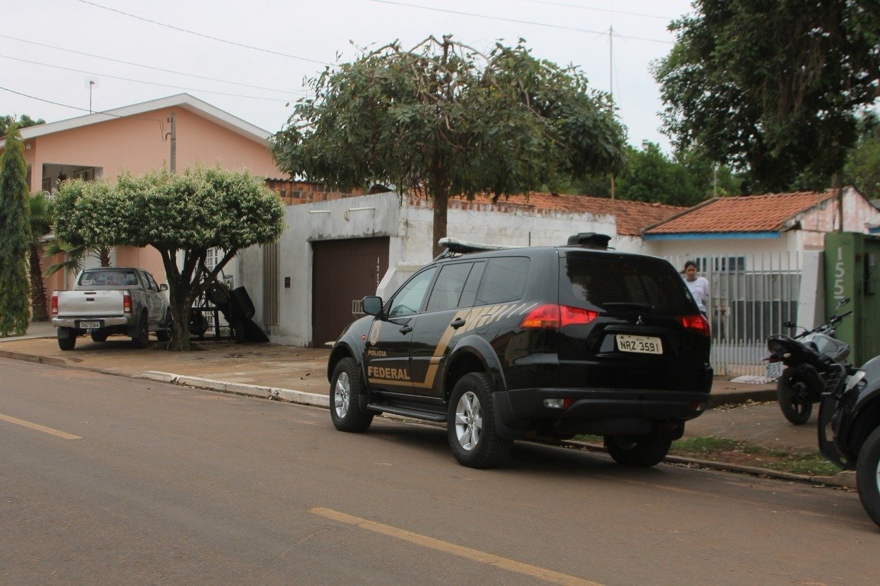 Polícia Federal de Três Lagoas cumpre mandado de busca em casa de candidato do PT Polícia Federal de Três Lagoas cumpre mandado de busca em casa de candidato do PT