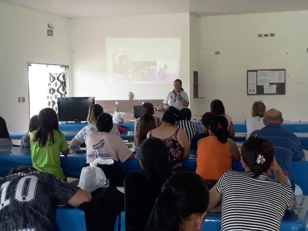 Saúde leva orientações de prevenção aos trabalhadores do Distrito Industrial