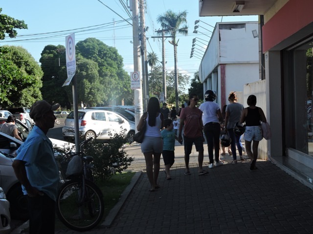 Confira o que abre e o que fecha durante 'feriadão' em Três Lagoas
