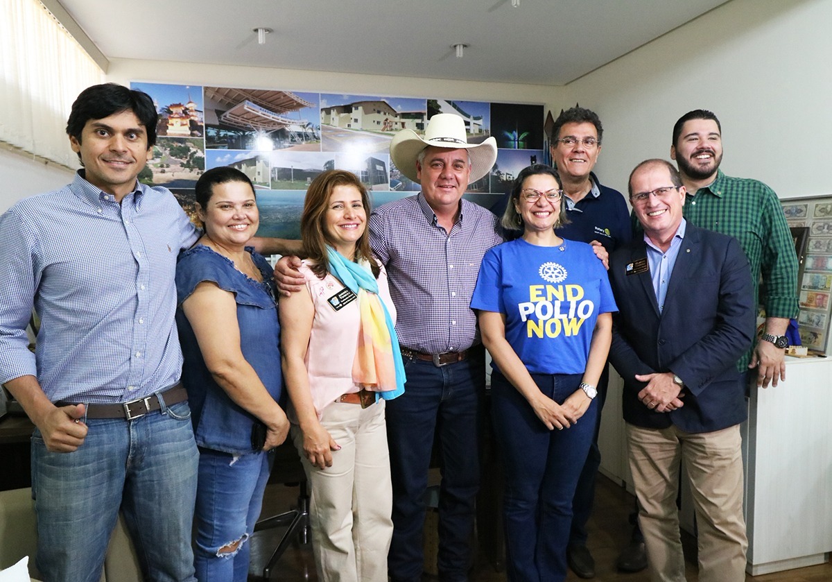 Governador do Rotary Club visita prefeito Angelo Guerreiro
