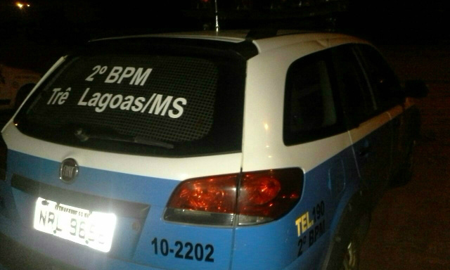 Ladrão rouba celular e tenta esfaquear vítima em Três Lagoas