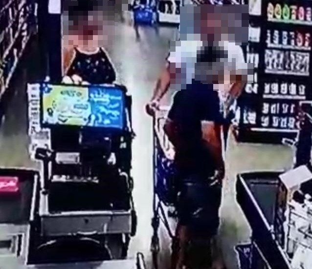 Donos de pizzaria são indiciados por furto de celular em supermercado Donos de pizzaria são indiciados por furto de celular em supermercado